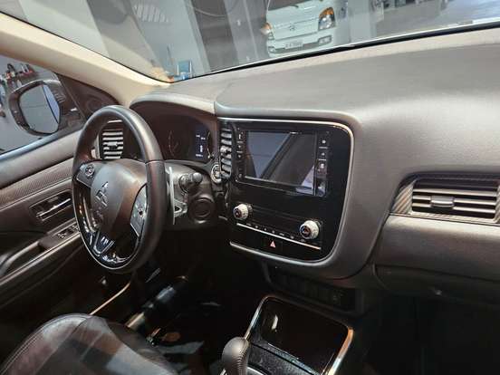 MITSUBISHI-OUTLANDER-2.0 MIVEC GASOLINA HPE AUTOMÁTICO MITSUBISHI-OUTLANDER-2019