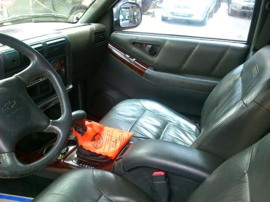 CHEVROLET-BLAZER-4.3 SFI DLX EXECUTIVE 4X2 V6 12V GASOLINA 4P AUTOMÁTICO CHEVROLET-BLAZER-1998