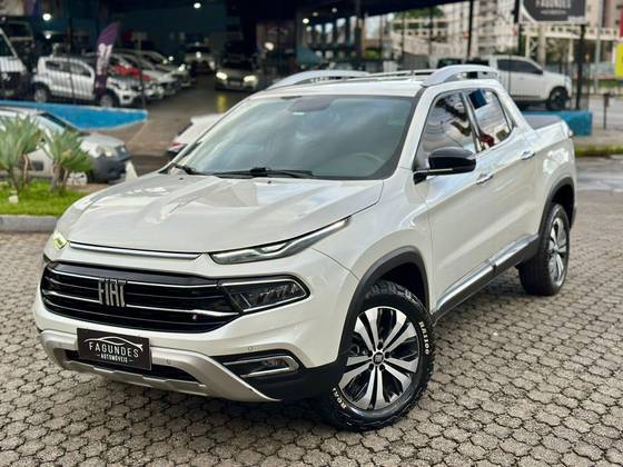 FIAT TORO 2.0 16V TURBO DIESEL VOLCANO 4WD AT9