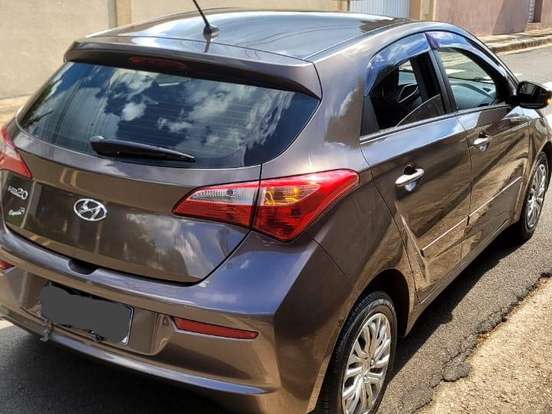 HYUNDAI-HB20-1.0 COMFORT PLUS 12V FLEX 4P MANUAL HYUNDAI-HB20-2015