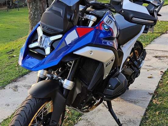 BMW-R 1300 GS TROPHY BMW-R 1300 GS TROPHY-2024