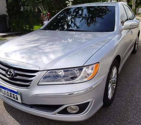 HYUNDAI-AZERA-2010