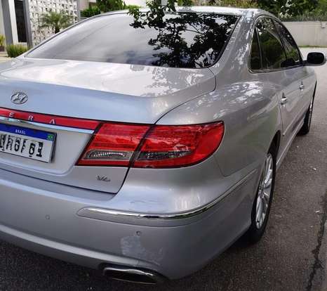 HYUNDAI-AZERA-2010
