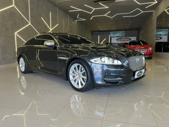 Jaguar xj 5.0 v8 sc gasolina supersport automatico: Carros usados