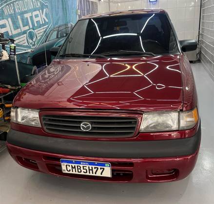 Mazda MPV 3.0 Minivan V6 18V Gasolina 4P Automático
