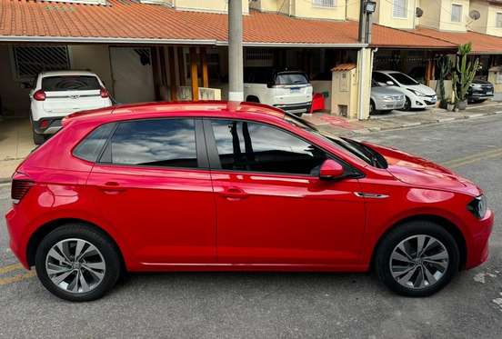 VOLKSWAGEN-POLO-2019