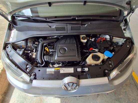 VOLKSWAGEN-UP-2016