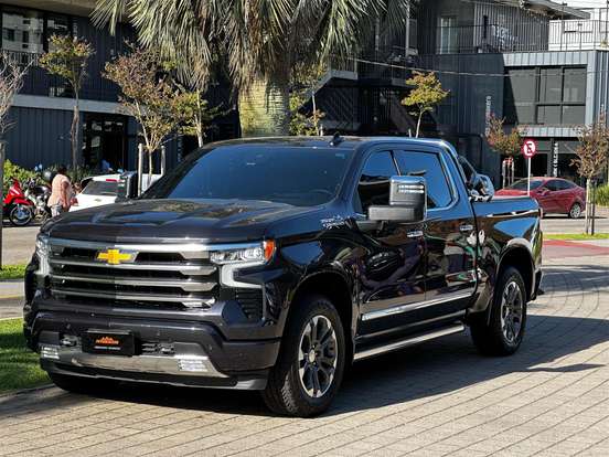 CHEVROLET-SILVERADO-5.3 V8 GASOLINA 1500 HIGH COUNTRY 4X4 AUTOMÁTICO CHEVROLET-SILVERADO-2023