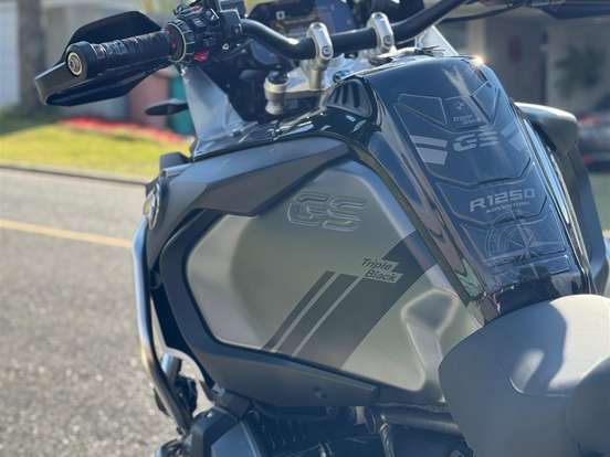 BMW-R 1250 GS ADVENTURE TRIPLE BLACK BMW-R 1250 GS ADVENTURE TRIPLE BLACK-2022