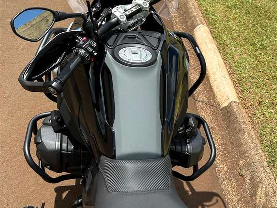 BMW-R 1300 GS TRIPLE BLACK BMW-R 1300 GS TRIPLE BLACK-2024