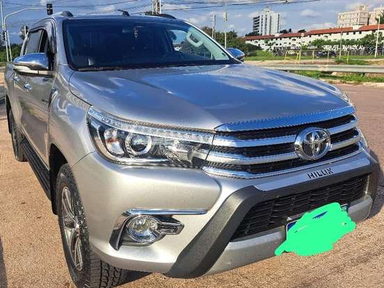 TOYOTA-HILUX-2016