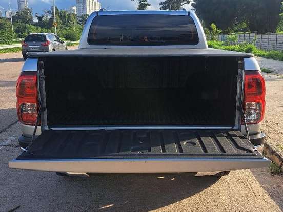 TOYOTA-HILUX-2.8 SRX 4X4 CD 16V DIESEL 4P AUTOMÁTICO TOYOTA-HILUX-2016