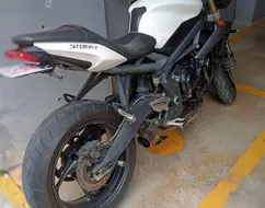 TRIUMPH STREET TRIPLE 675 ABS TRIUMPH STREET TRIPLE 675 ABS