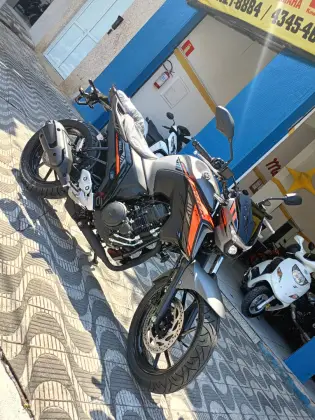 YAMAHA FZ25 FAZER CONNECTED ABS YAMAHA FZ25 FAZER CONNECTED ABS