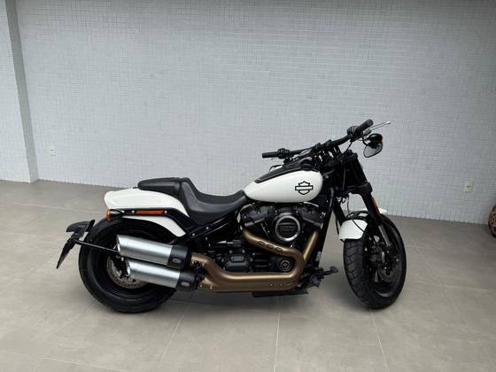 HARLEY-DAVIDSON SOFTAIL FAT BOB 107 