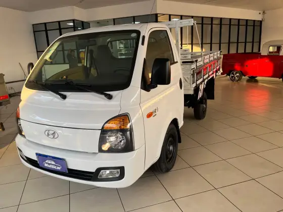 HYUNDAI HR 2.5 LONGO SEM CAÇAMBA 4X2 16V 130CV TURBO INTERCOOLER DIESEL 2P MANUAL