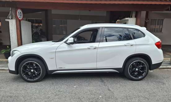 BMW-X1-3.0 24V GASOLINA XDRIVE28I 4P AUTOMÁTICO BMW-X1-2011