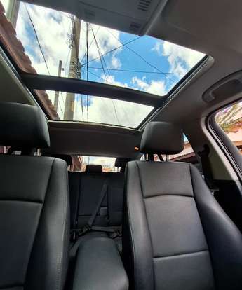 BMW-X1-2011
