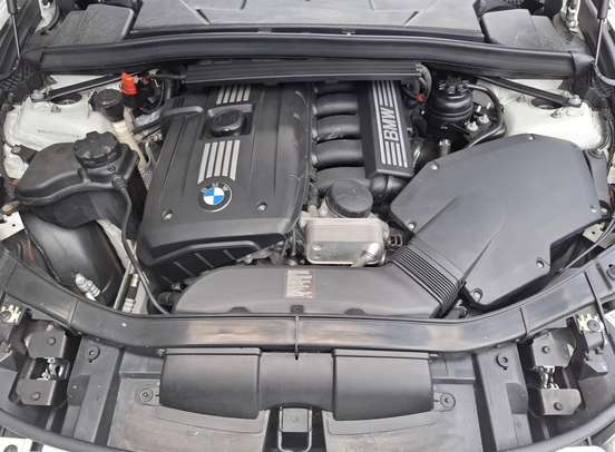 BMW-X1-2011