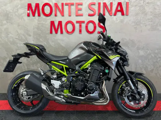 KAWASAKI Z900 