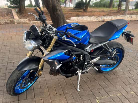 TRIUMPH-STREET TRIPLE 675 ABS-2014