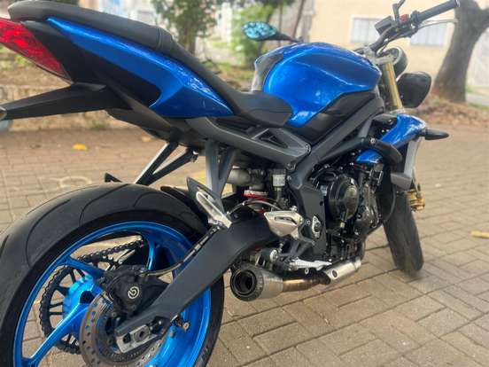 TRIUMPH-STREET TRIPLE 675 ABS TRIUMPH-STREET TRIPLE 675 ABS-2014