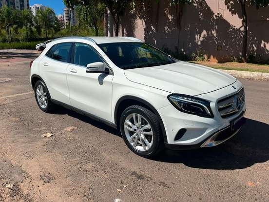 MERCEDES-BENZ-GLA 200-1.6 CGI ADVANCE 16V TURBO FLEX 4P AUTOMÁTICO MERCEDES-BENZ-GLA 200-2015