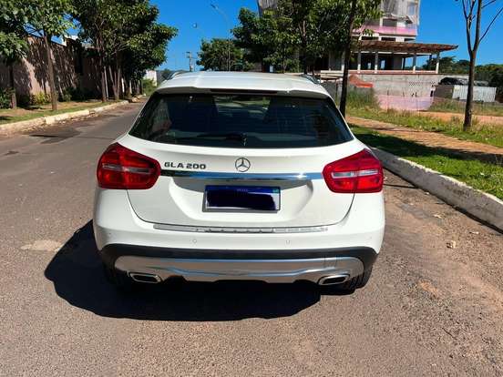 MERCEDES-BENZ-GLA 200-1.6 CGI ADVANCE 16V TURBO FLEX 4P AUTOMÁTICO MERCEDES-BENZ-GLA 200-2015