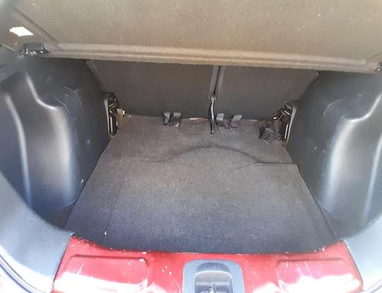 NISSAN-LIVINA-2013