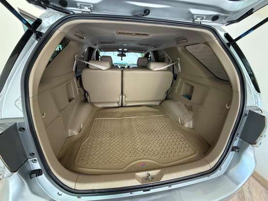 TOYOTA-HILUX SW4-2015