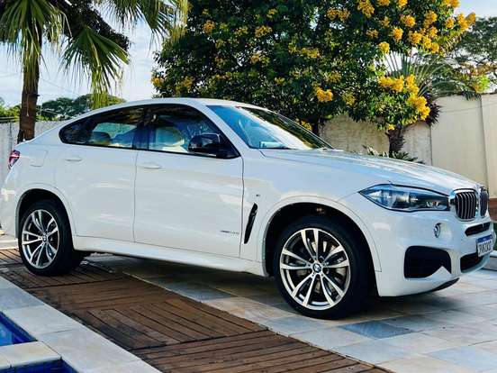 BMW-X6-4.4 50I 4X4 COUPÉ 8 CILINDROS 32V BI-TURBO GASOLINA 4P AUTOMÁTICO BMW-X6-2014