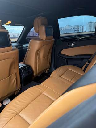 MERCEDES-BENZ-E 500-2009