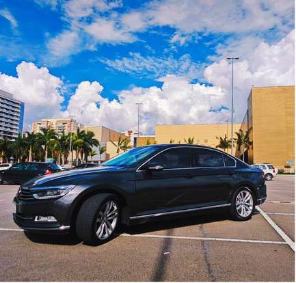 VOLKSWAGEN-PASSAT-2018