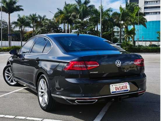 VOLKSWAGEN-PASSAT-2.0 16V TSI BLUEMOTION GASOLINA HIGHLINE 4P DSG VOLKSWAGEN-PASSAT-2018