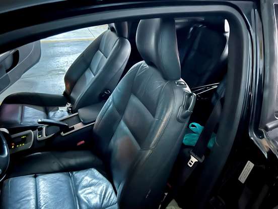 VOLVO-C30-2008