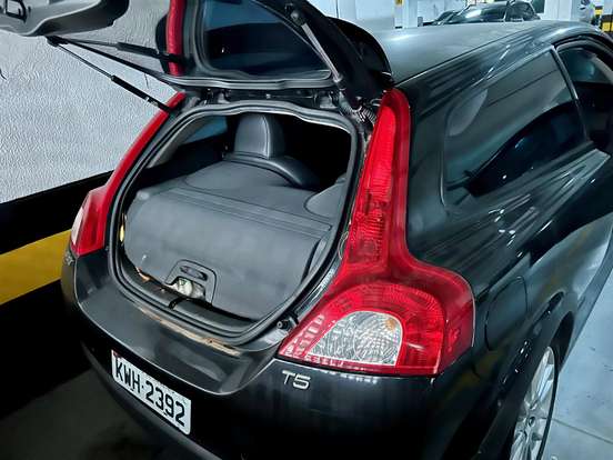 VOLVO-C30-2008
