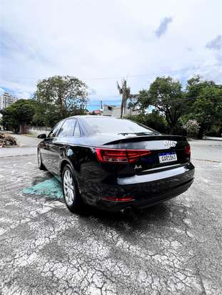 AUDI-A4-2018