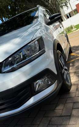 VOLKSWAGEN-FOX-2019