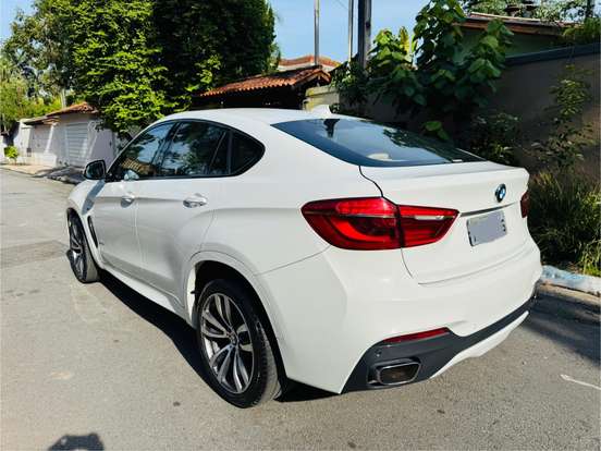 BMW-X6-4.4 M SPORT 4X4 COUPÉ V8 32V BI-TURBO GASOLINA 4P AUTOMÁTICO BMW-X6-2015