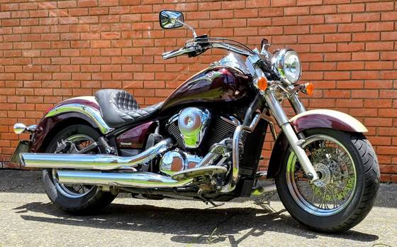 KAWASAKI VULCAN 900 CLASSIC LT 