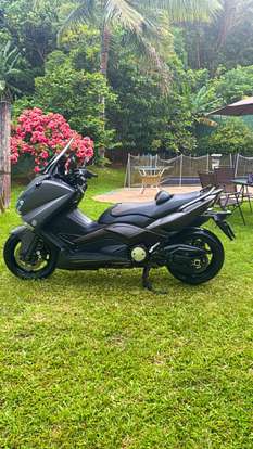 YAMAHA-TMAX-2014