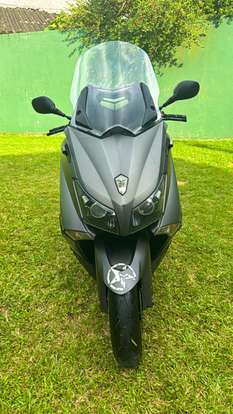 YAMAHA-TMAX-2014