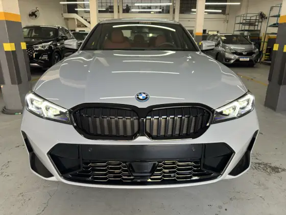 BMW 330e 2.0 16V TURBO HÍBRIDO M SPORT AUTOMÁTICO