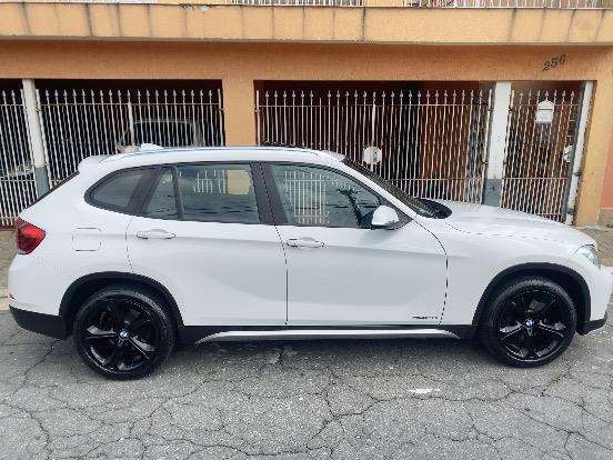 BMW-X1-2015