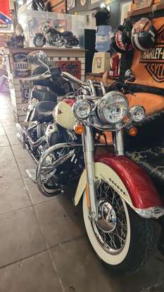 HARLEY-DAVIDSON-SOFTAIL DELUXE-2015