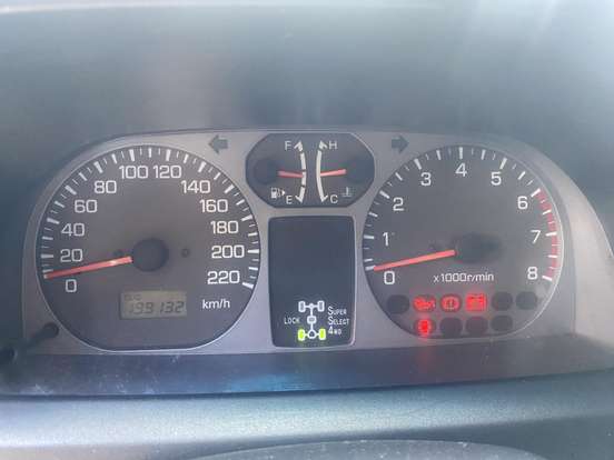 MITSUBISHI-PAJERO TR4-2008