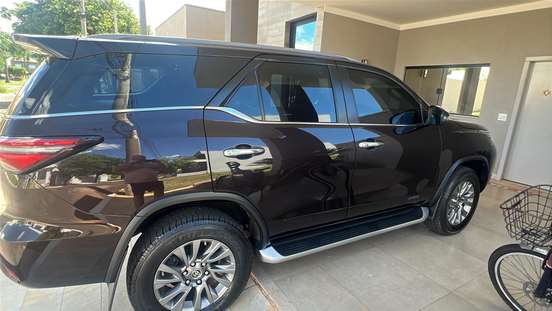 TOYOTA-HILUX SW4-2022