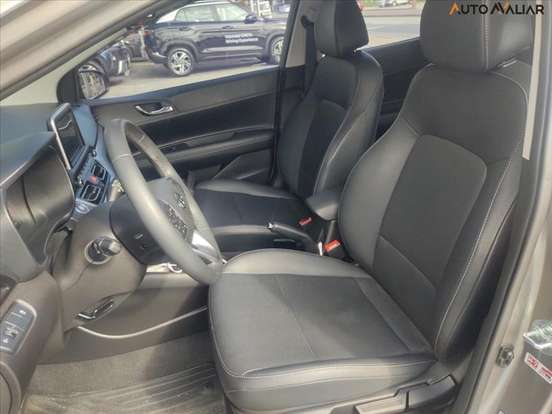 HYUNDAI-HB20-2024