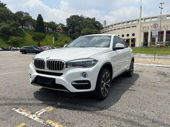 BMW-X6-4.4 50I 4X4 COUPÉ 8 CILINDROS 32V BI-TURBO GASOLINA 4P AUTOMÁTICO BMW-X6-2014