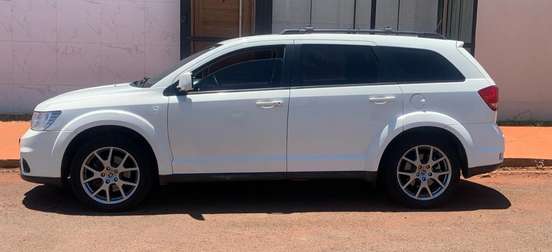 FIAT-FREEMONT-2014